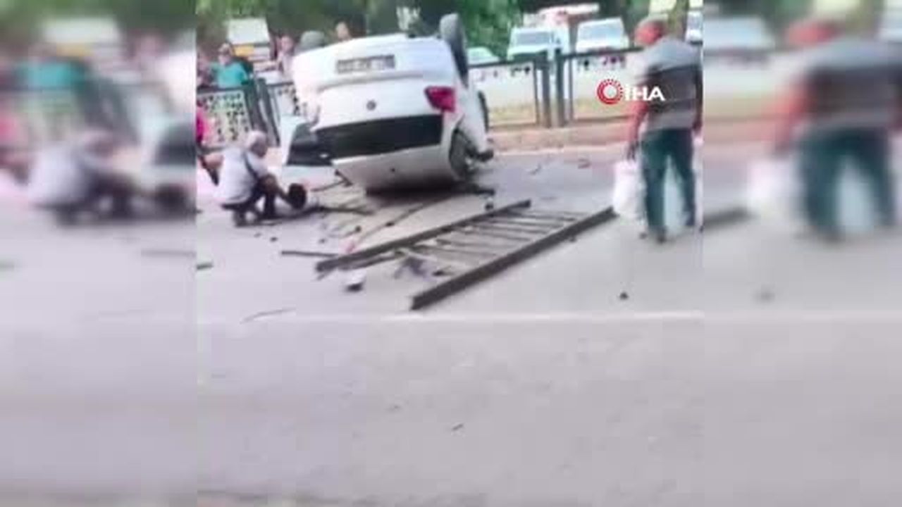 Adana'da otomobil köprüden karayoluna düştü: 1 yaralı