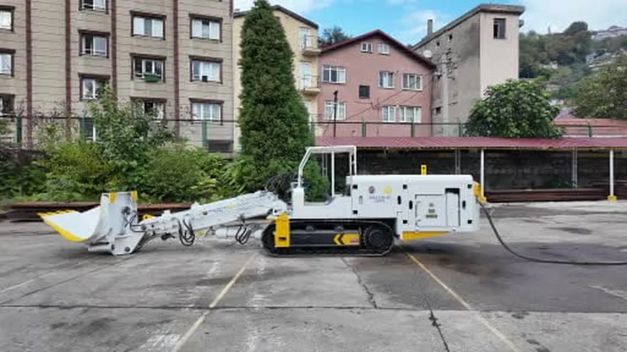 500 bin dolara ithal edilen maden makinesini Zonguldak'ta 200 bin dolara geliştirdiler