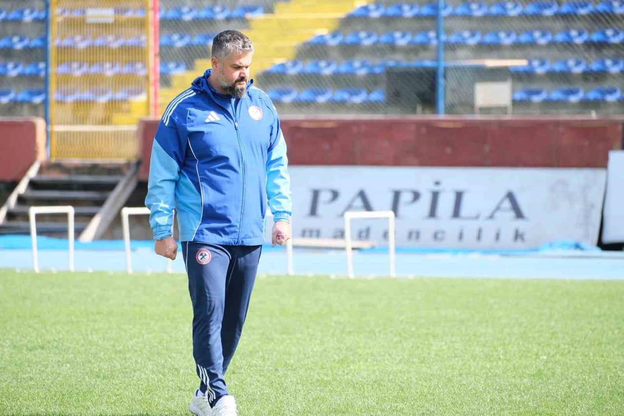 ZONGULDAKSPOR TEKNİK DİREKTÖRÜ ALİ ÇALIŞ, BÜYÜKÇEKMECE GÜCÜ FK KARŞISINDA ELDE ETTİKLERİ 2-1'LİK...