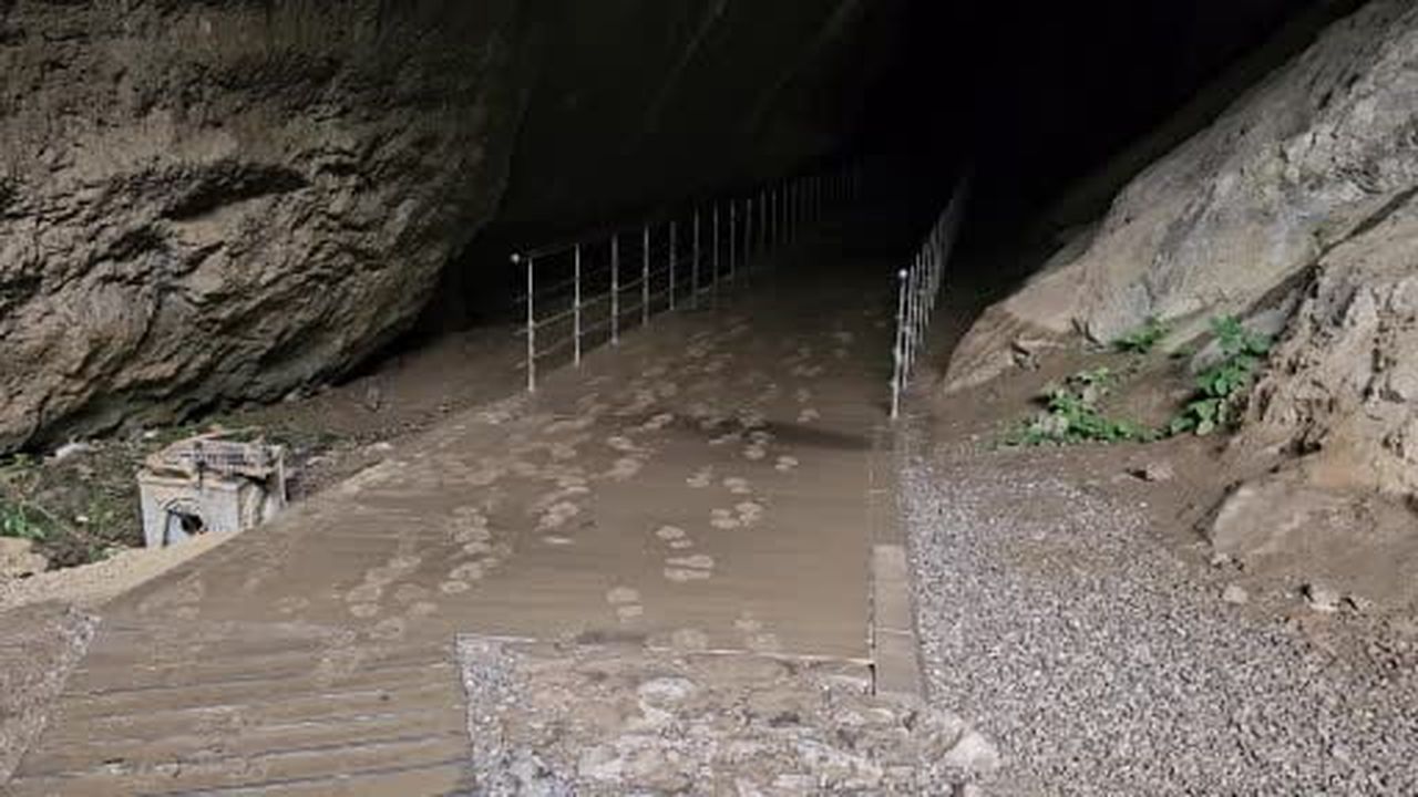 Şiddetli yağış Gökgöl Mağarası'nı su ve çamurla doldurdu