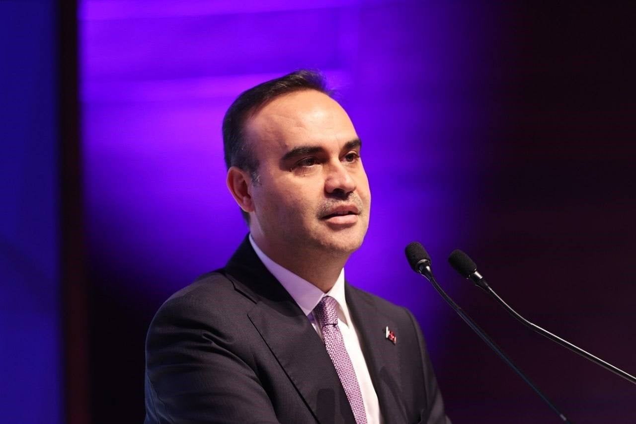 SANAYİ VE TEKNOLOJİ BAKANI MEHMET FATİH KACIR, KOBİ'LERİN İLK PATENT BAŞVURULARINDA BAŞVURU...