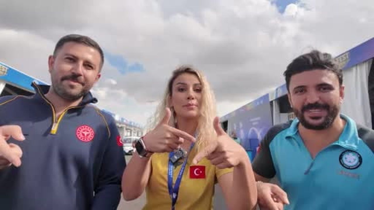 Bakan Memişoğlu: "Stant alanımızda güncel sağlık bilişimi projelerimizi sergiliyoruz"