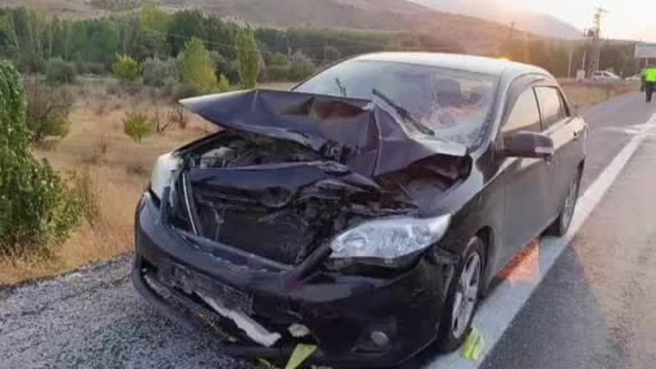 Malatya'da otomobille çarpışan motosiklet sürücüsü hayatını kaybetti