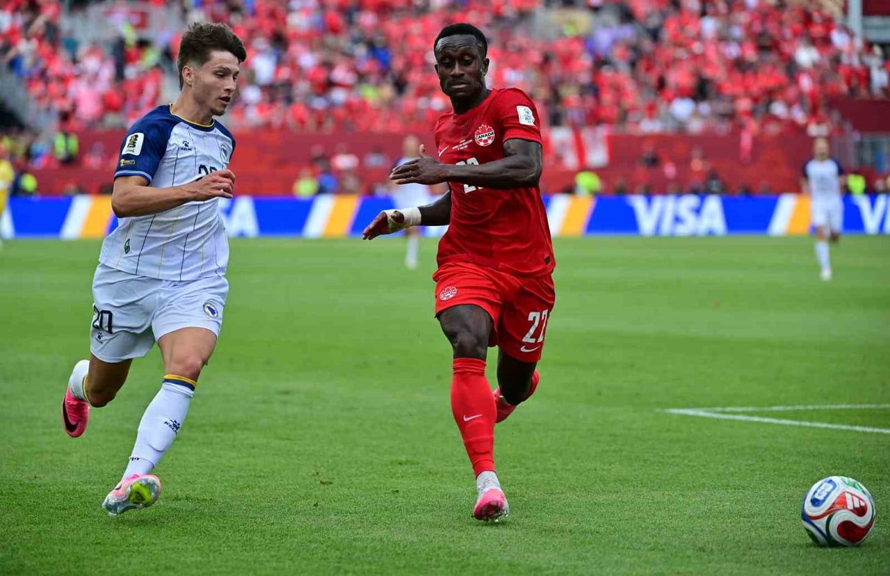 2026 DÜNYA KUPASI B GRUBU'NUN İLK MAÇINDA EV SAHİBİ KANADA, BOSNA HERSEK İLE 1-1 BERABERE...