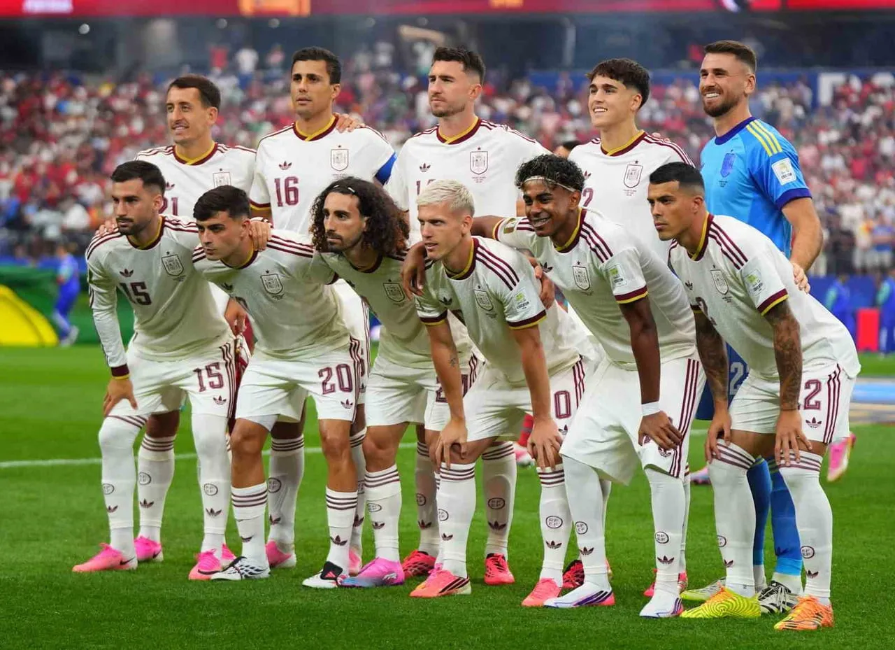 2026 FIFA DÜNYA KUPASI SON 16 TURUNDA İSPANYA, PORTEKİZ KARŞISINDA 90+1. DAKİKADA ATTIĞI GOLLE...