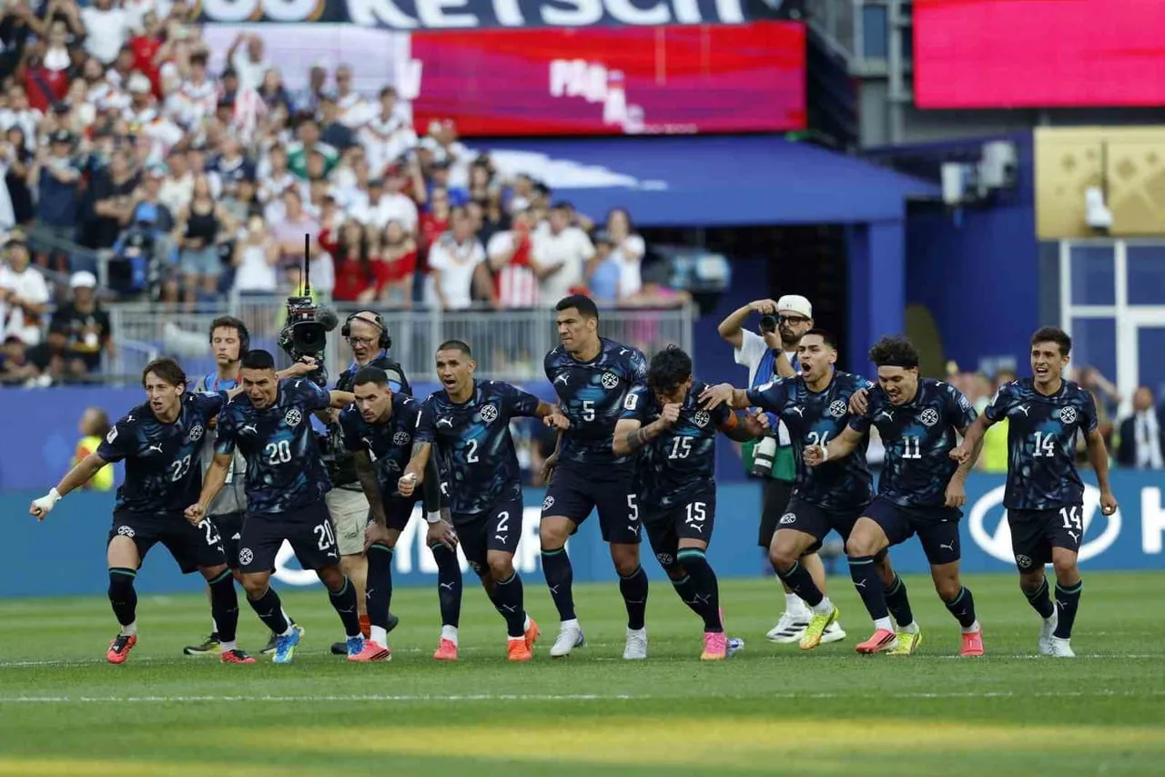 2026 FIFA DÜNYA KUPASI SON 32 TURUNDA PARAGUAY, ALMANYA'YI PENALTI ATIŞLARINDA YENEREK SON 16...