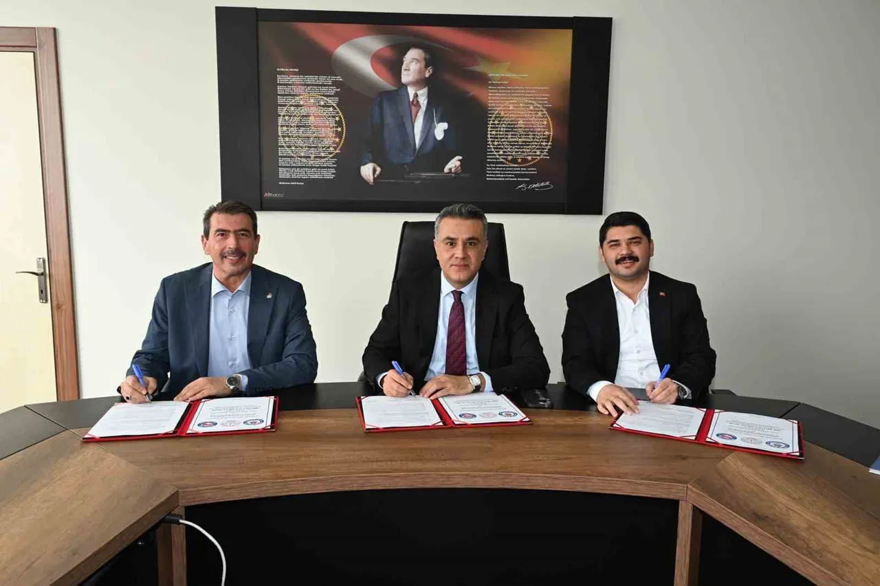 DENİZLİ'DE GENÇLİK İÇİN DEV İŞ BİRLİĞİ: "BİR BİLEN İLE BİLGE NESİL" PROJESİ...
