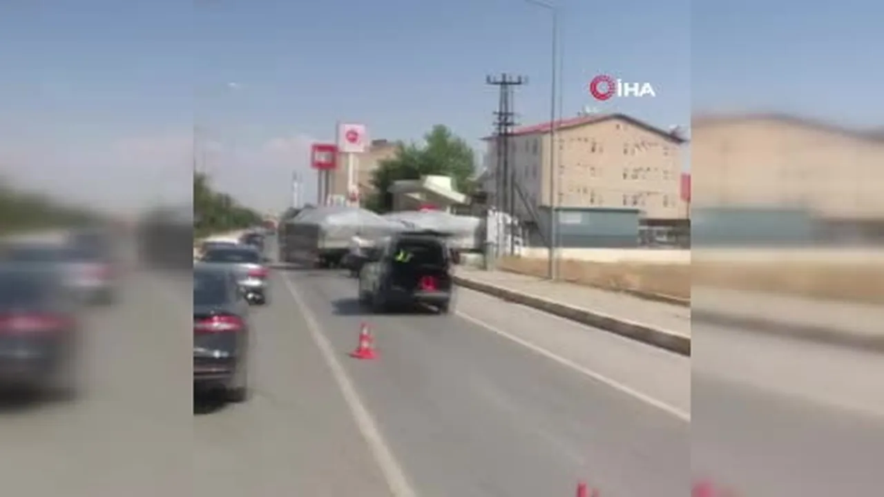Hasköy-Korkut yolunda feci kaza: Motosiklet sürücüsü ağır yaralandı