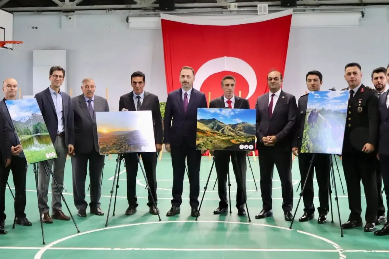 ERZİNCAN'IN ÜZÜMLÜ İLÇESİNDE, 29 EKİM CUMHURİYET BAYRAMI'NIN 103. YIL DÖNÜMÜ ETKİNLİKLERİ...