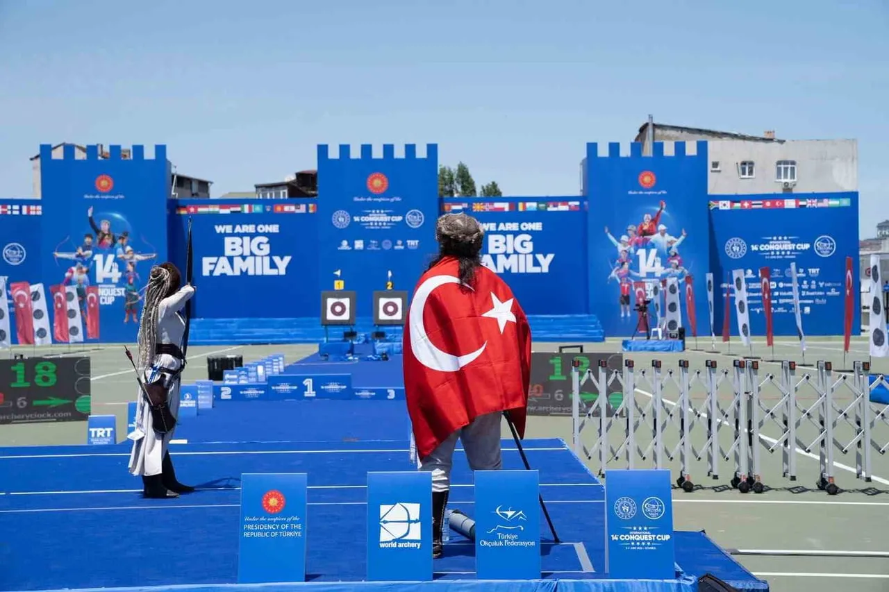 NAGEHAN TUTUŞ (ARŞİV)