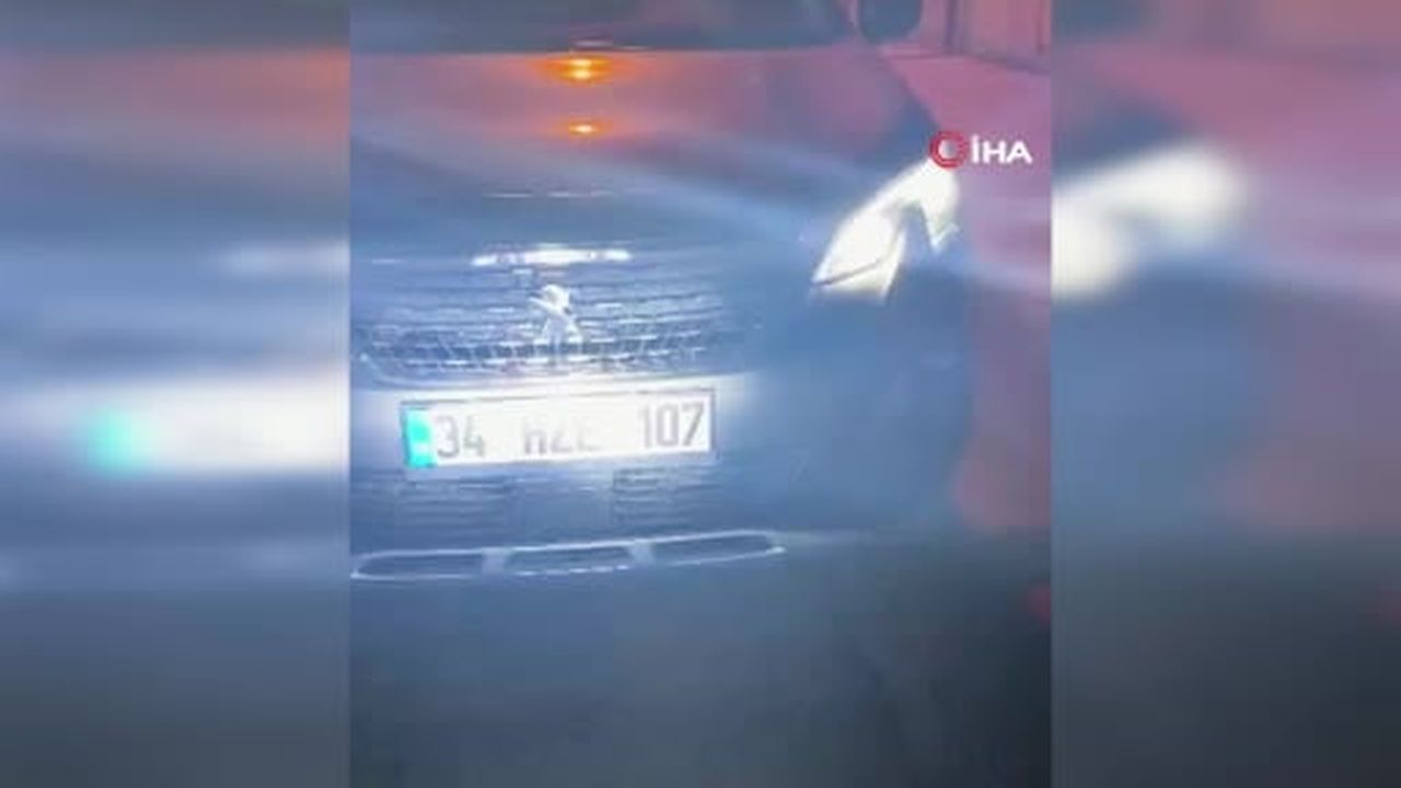 Esenyurt’ta ters yön tartışması trafiği kilitledi: Afrikalı sürücü, aracından inip küfürler...