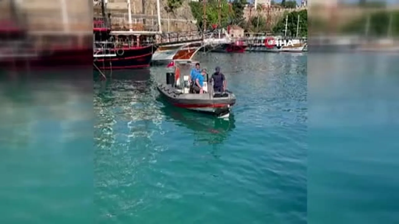 Denizde mahsur kalan 15 yaşındaki kız çocuğu kurtarıldı