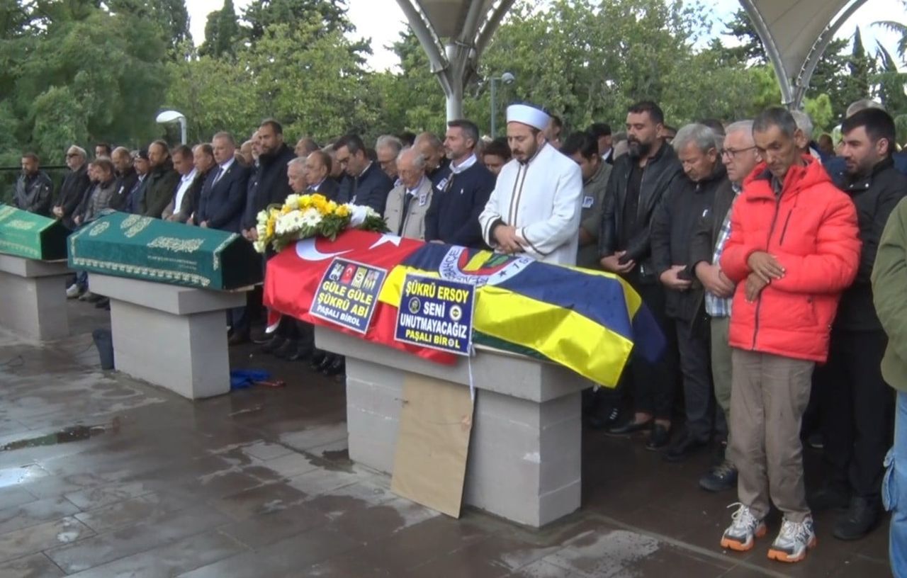 FENERBAHÇE VE TÜRK FUTBOLUNUN UNUTULMAZ İSİMLERİNDEN, ESKİ MİLLİ FUTBOLCU VE TEKNİK DİREKTÖR ALİ...