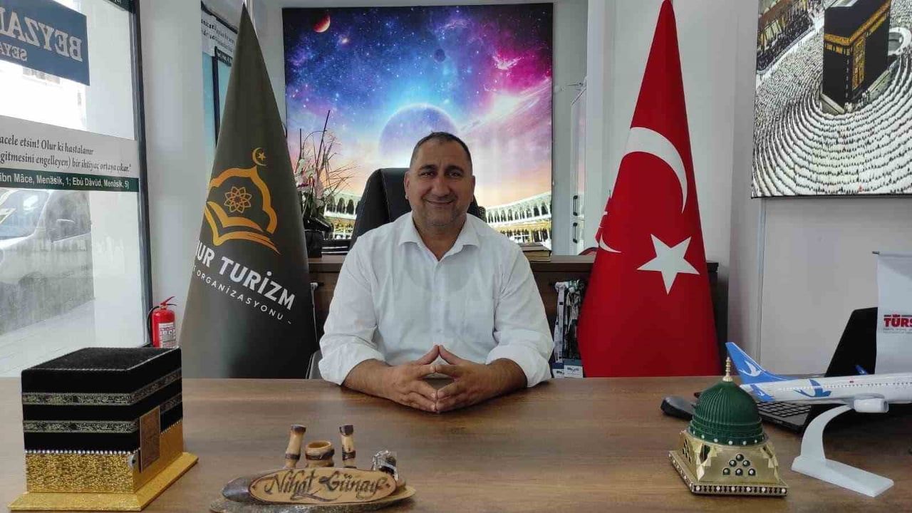 MANİSA’DA BİR FİRMA TARAFINDAN, MADDİ İMKANLARI ELVERMEDİĞİ İÇİN UMRE HAYALİNİ GERÇEKLEŞTİREMEYEN...