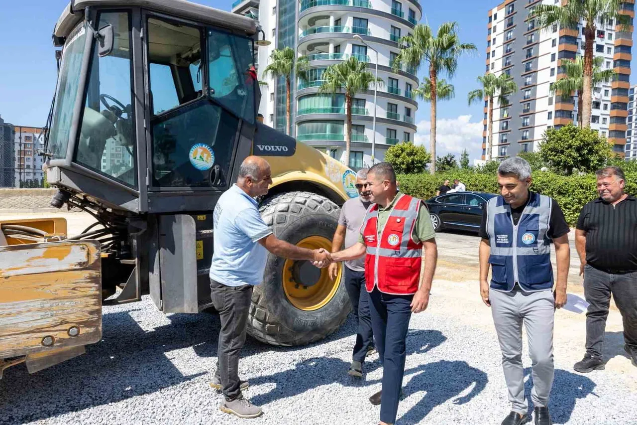 MERSİN'DE VATANDAŞLARDAN GELEN TALEP ÜZERİNE İKİNCİ PAZAR YERİ İÇİN ÇALIŞMALARA BAŞLANDI. YENİ...