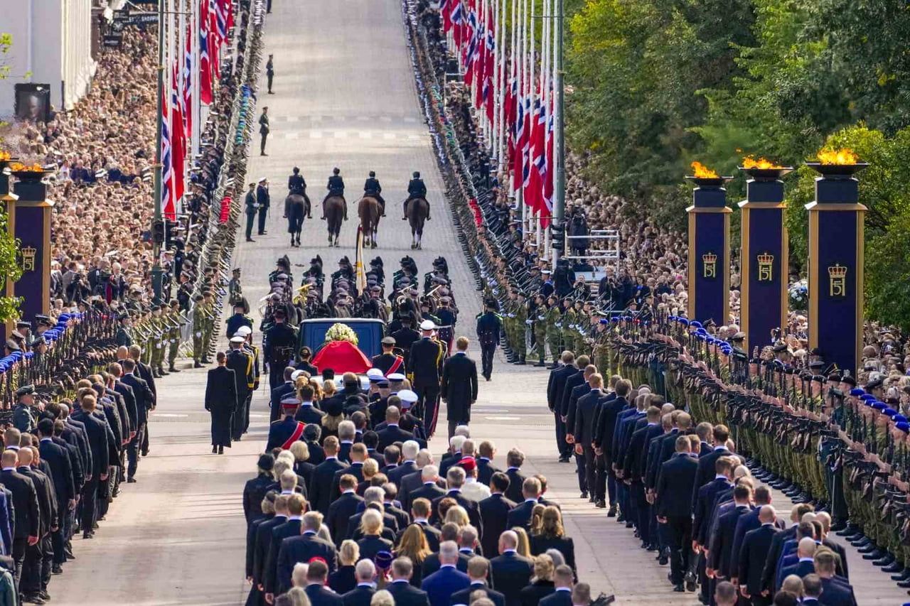 NORVEÇ’TE TEDAVİ GÖRDÜĞÜ HASTANEDE 89 YAŞINDA HAYATINI KAYBEDEN NORVEÇ KRALI 5. HARALD SON...
