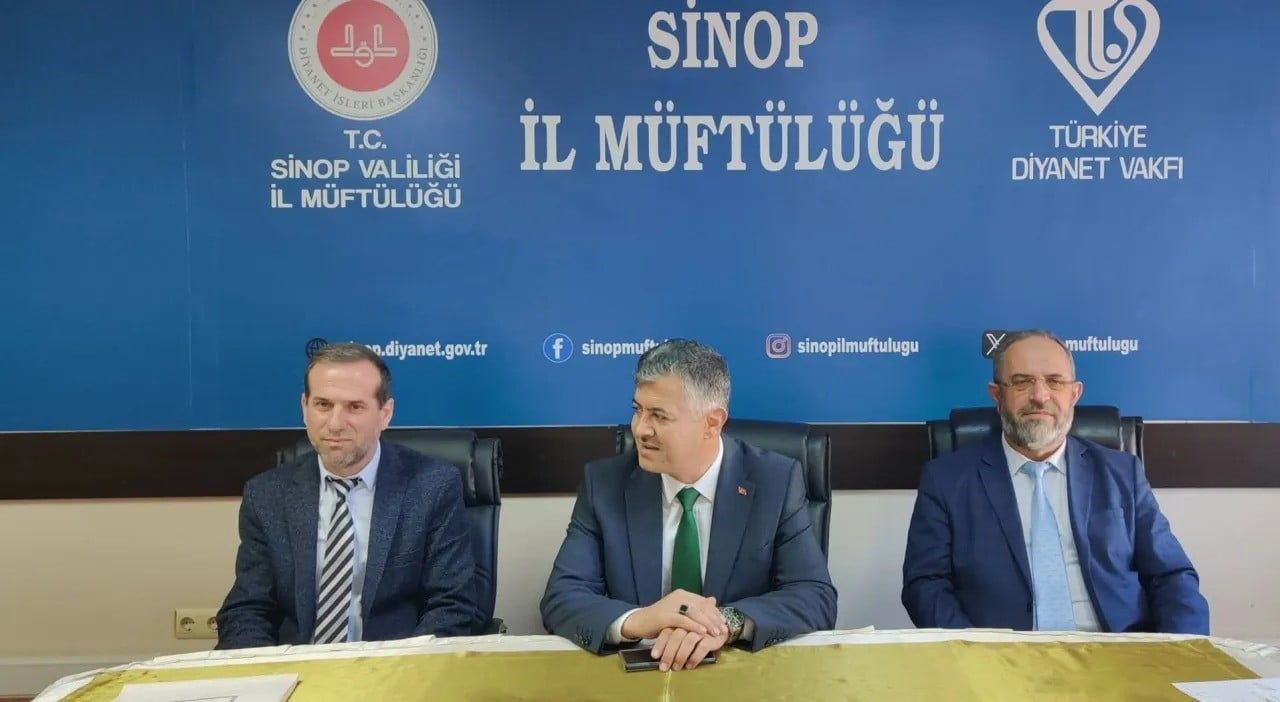 SİNOP İL MÜFTÜLÜĞÜ TARAFINDAN DİN GÖREVLİLERİNE YÖNELİK DÜZENLENEN "HAFIZLIĞI MUHAFAZA PROGRAMI"...