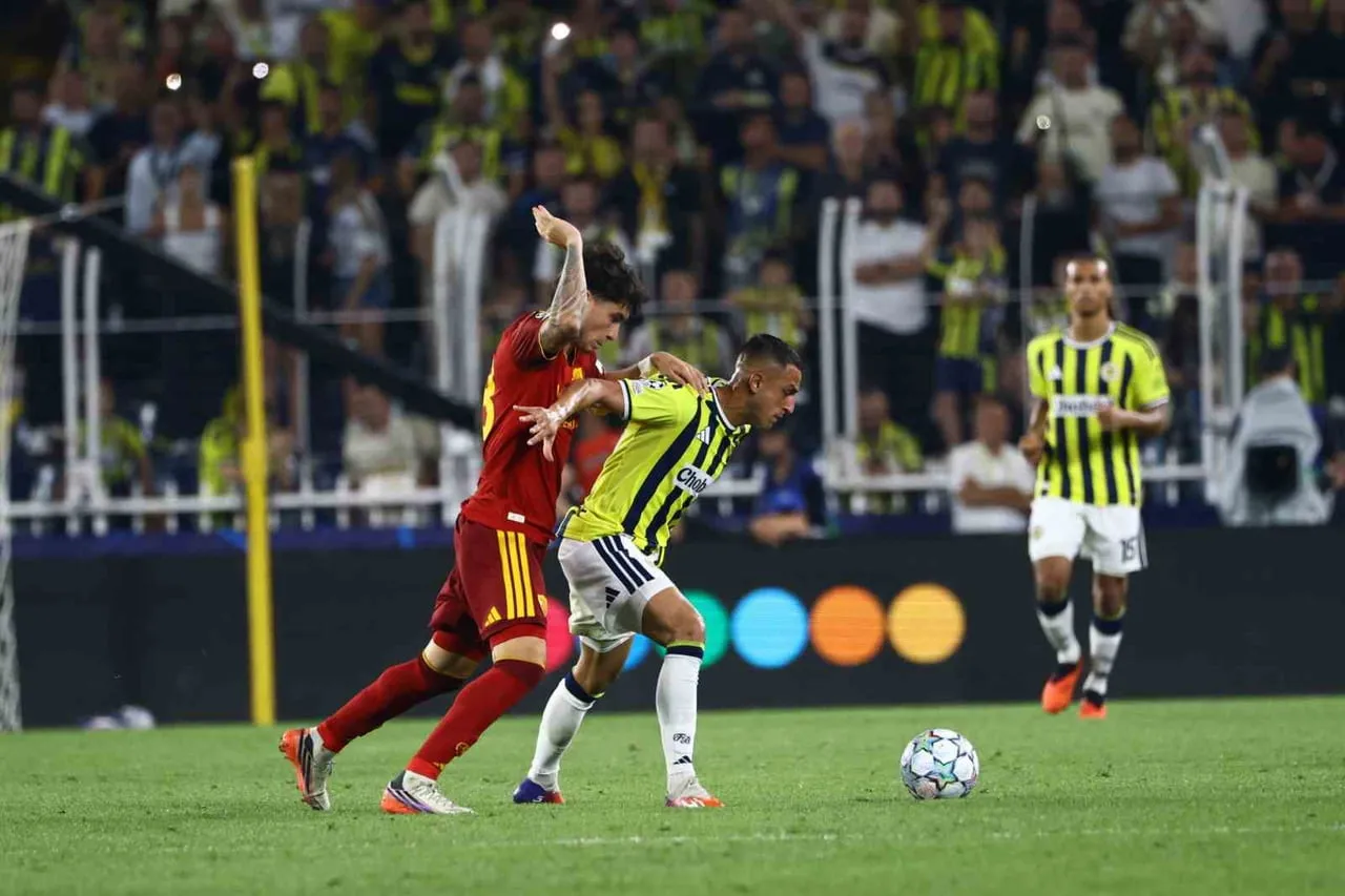 FENERBAHÇE, UEFA ŞAMPİYONLAR LİGİ İLK HAFTA MAÇINDA ROMA İLE BERABERE KALARAK, SEZONA 1 PUANLA...