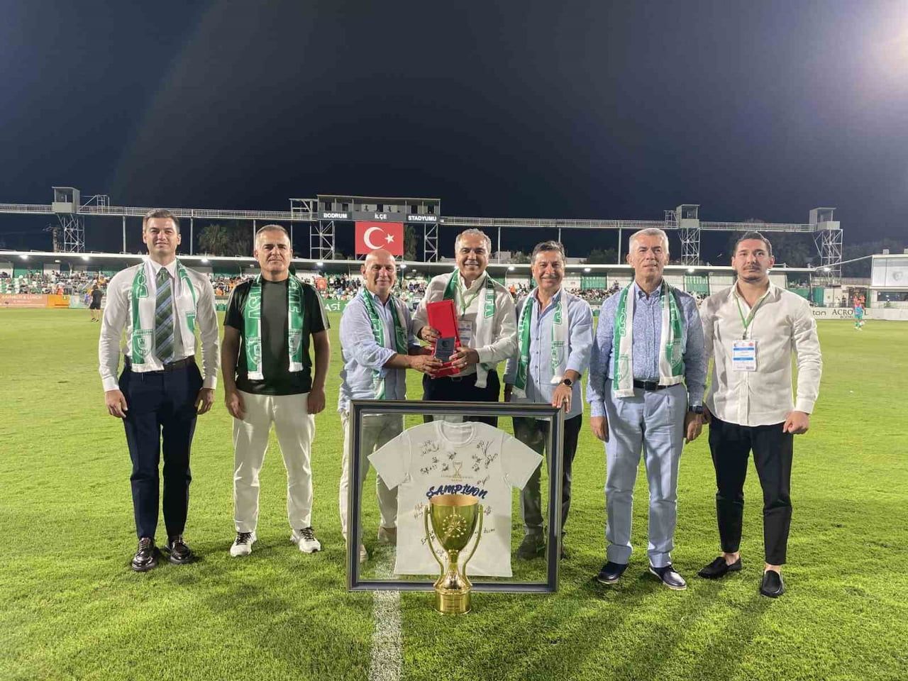 YALIKAVAKSPOR’UN CUMHURBAŞKANLIĞI KUPASI GURURU BODRUM İLÇE STADI’NDA PAYLAŞILDI