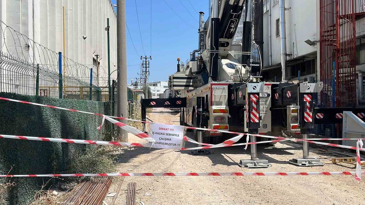 BURSA'DA YÜKSEK GERİLİM HATTINA 5 METRE UZAKLIKTA ÇALIŞMA YAPAN İNŞAAT MÜHENDİSİ AKIMA KAPILARAK...