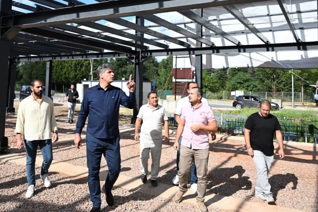 KOCAELİ’NİN KARTEPE İLÇESİNDE YAPIMI DEVAM EDEN ATAEVLER KENT ÇARŞISI’NDA İNCELEMELERDE BULUNAN...