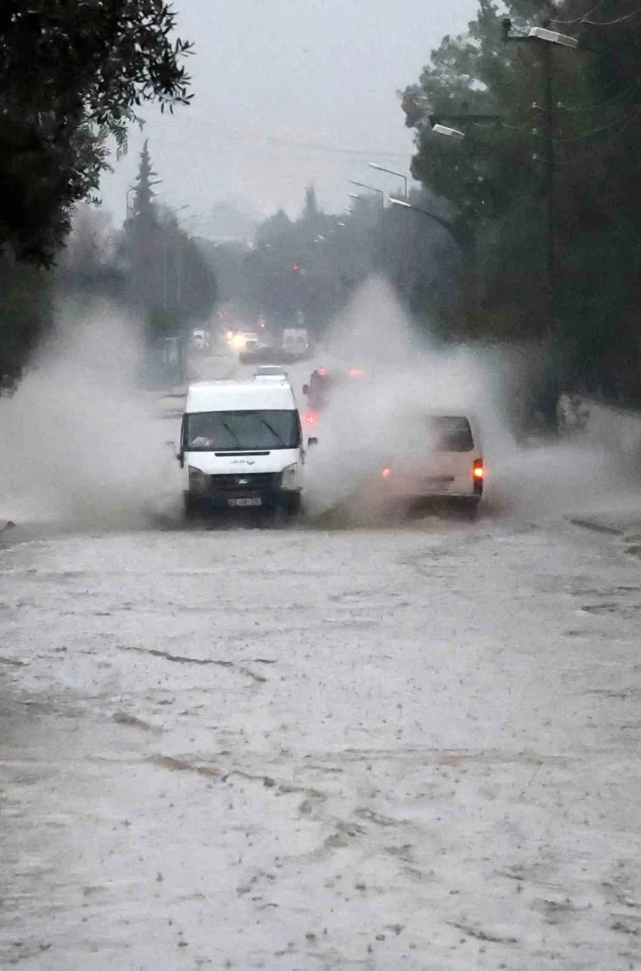 MUĞLA’YA ŞİDDETLİ YAĞIŞ UYARISI