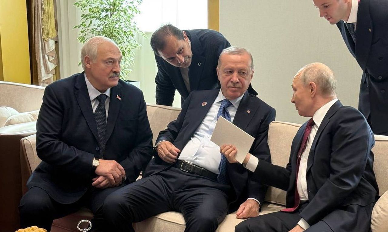 CUMHURBAŞKANI RECEP TAYYİP ERDOĞAN, BİŞKEK'TE RUSYA DEVLET BAŞKANI VLADİMİR PUTİN VE BELARUS...