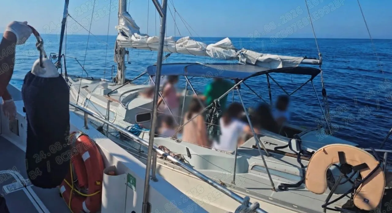 AYDIN'IN DİDİM İLÇESİ AÇIKLARINDA DÜZENLENEN OPERASYONDA YASA DIŞI YOLLARLA YURT DIŞINA ÇIKMAYA...