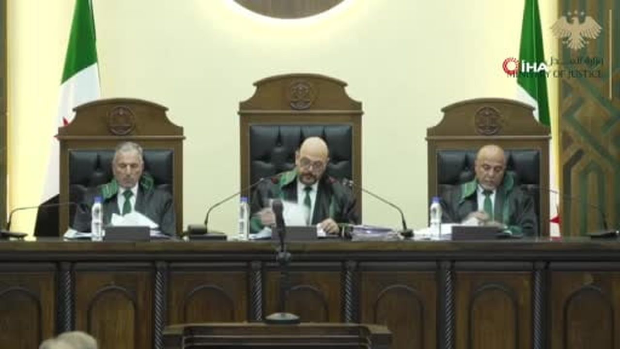 Suriye'de devrik lider Beşar Esad'ın kuzeni Vasim Esad, savaş suçu ve insanlığa karşı işlediği...