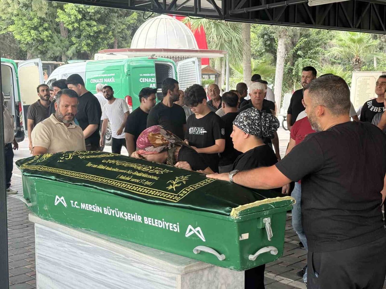 MERSİN'İN TARSUS İLÇESİNDE SERİNLEMEK İÇİN GİRDİĞİ KANALDA BOĞULARAK YAŞAMINI YİTİREN 7. SINIF...