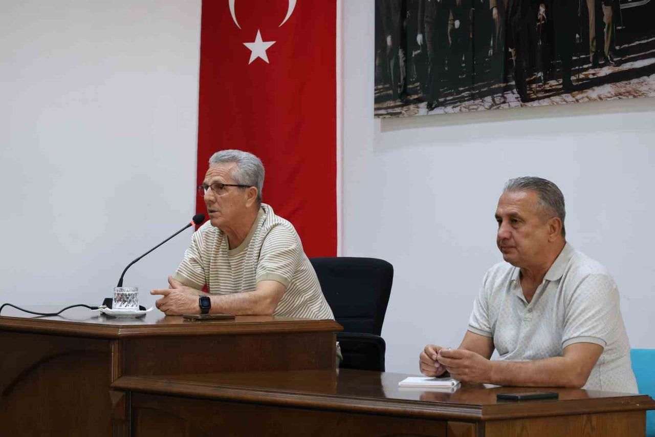 NAZİLLİ BELEDİYE BAŞKANI DR. ERTUĞRUL TETİK, BELEDİYE BAŞKANLIĞI GÖREVİNE BAĞIMSIZ OLARAK DEVAM...