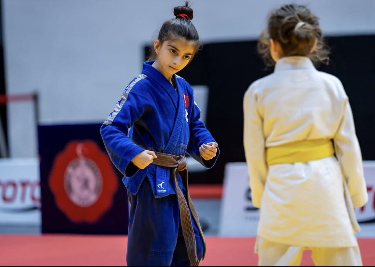 TEKİRDAĞLI JUDOCU ZEHRA SULTAN KARADAĞ (MAVİLİ), SÜPER MİNİKLER TÜRKİYE JUDO ŞAMPİYONASI'NDA...
