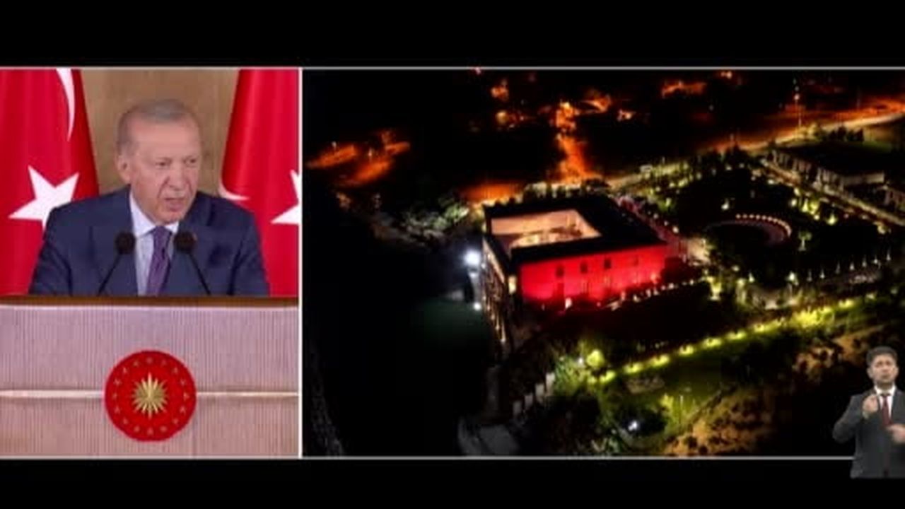 Cumhurbaşkanı Erdoğan: "Siyaset her gün yapılır ama Türkiye'yi yarım asırlık bir sıkıntıdan...