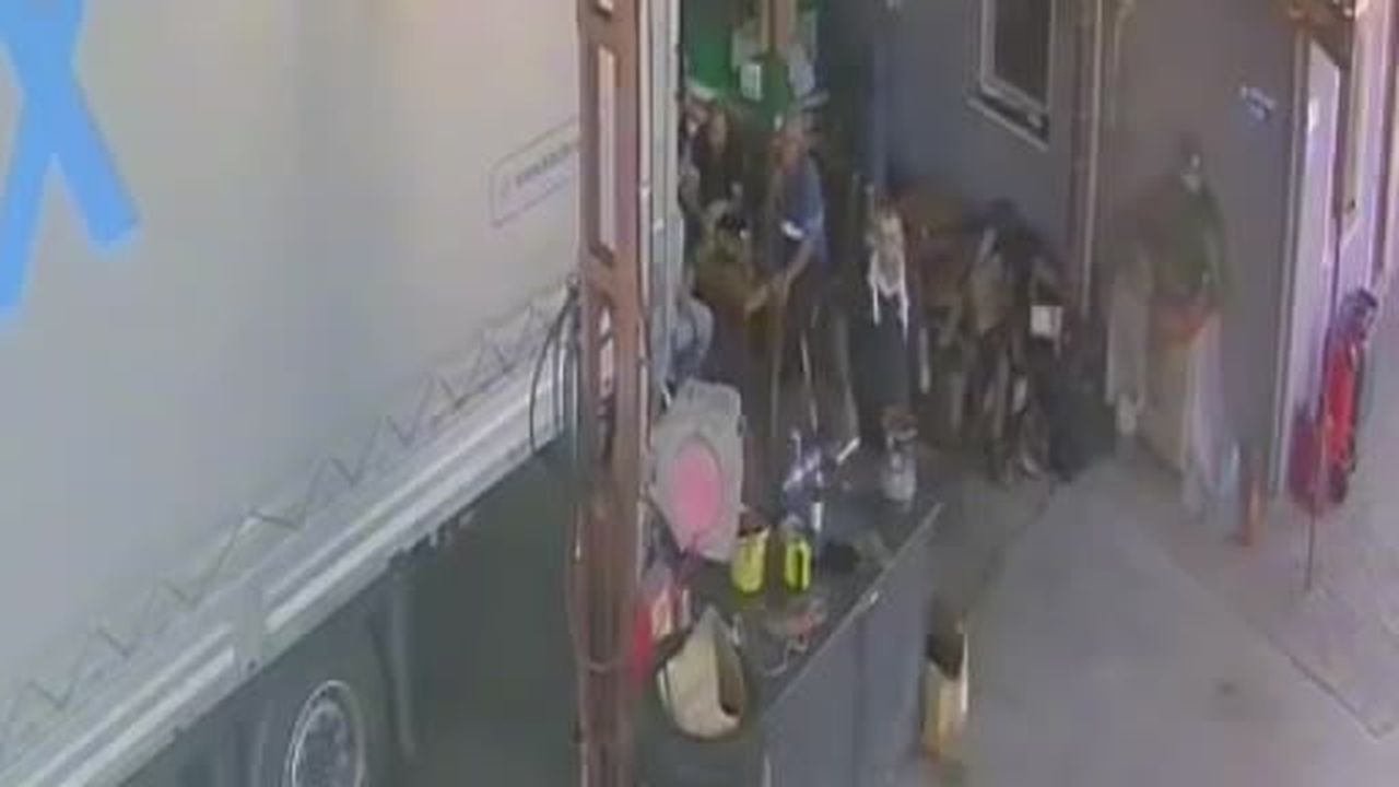 Lokma tatlısı boğazına kaçtı, Heimlich manevrasıyla böyle kurtarıldı