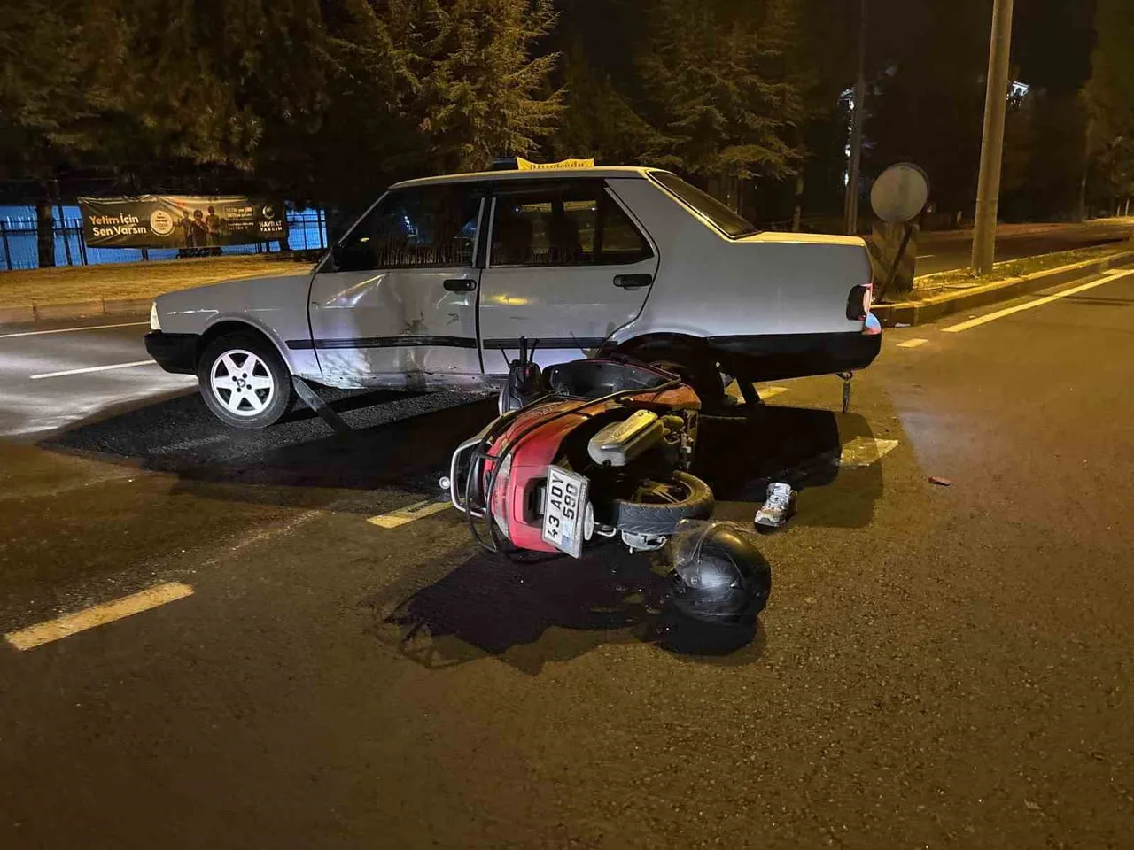 KÜTAHYA’NIN TAVŞANLI İLÇESİNDE OTOMOBİL İLE MOTOSİKLETİN ÇARPIŞMASI SONUCU 1 KİŞİ...