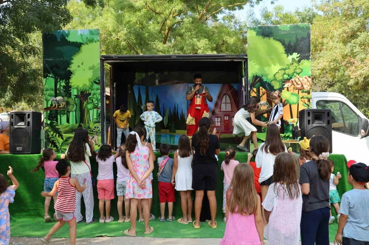 KOCAELİ'DE YAZ BOYUNCA SAHİLLERDE DÜZENLENEN ÇOCUK ETKİNLİKLERİNİN SON ADRESİ KOVANAĞZI OLDU....