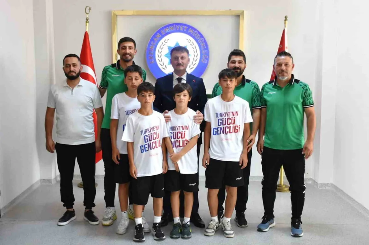 ORDU GENÇLİK VE SPOR İL MÜDÜRLÜĞÜ FUTBOL İL KARMASI SPORCULARI VE TEKNİK HEYETİ, ERZİNCAN İL...