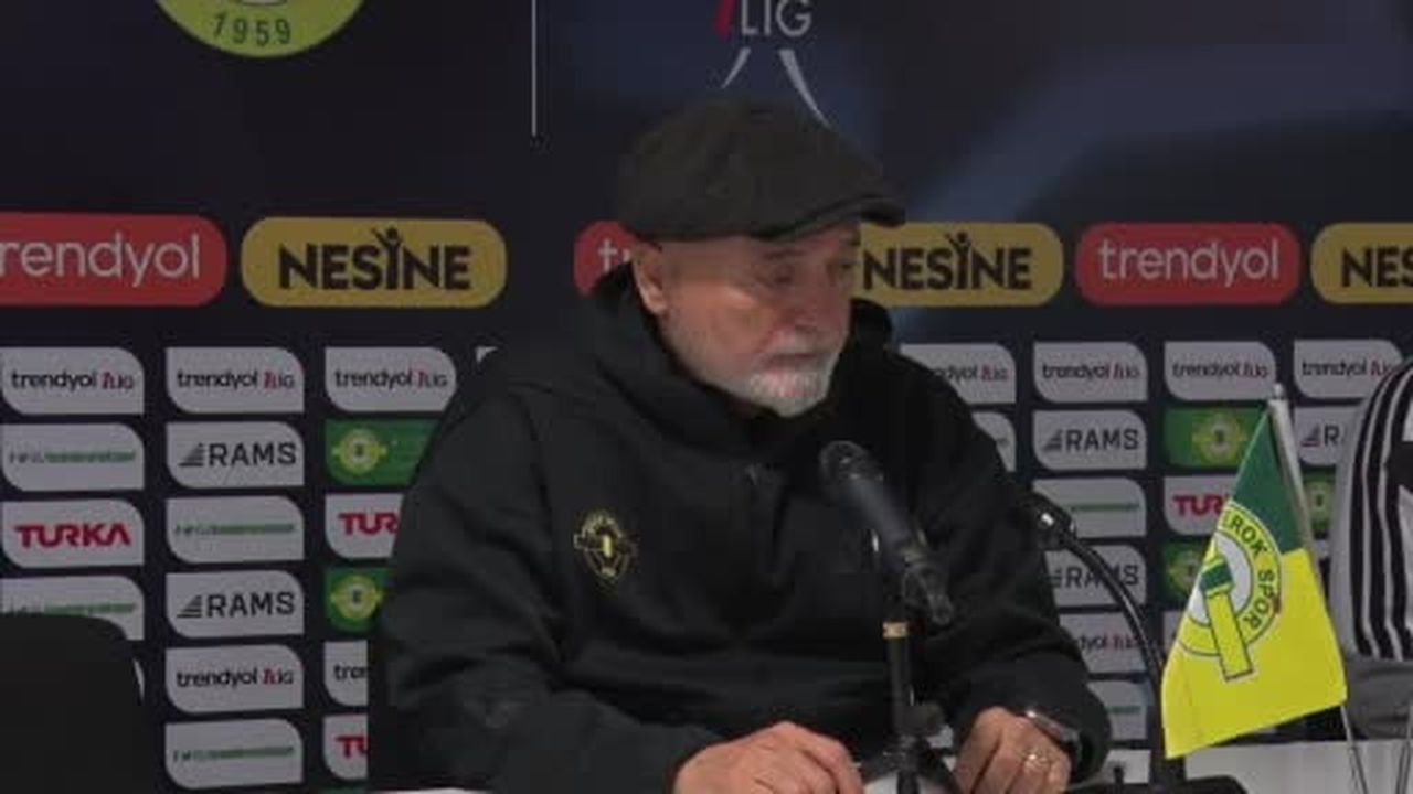 Trendyol 1. Lig'in 11. haftasında konuk ettiği Mardin 1969 Spor'u 4-2'lik skorla yenen Esenler...