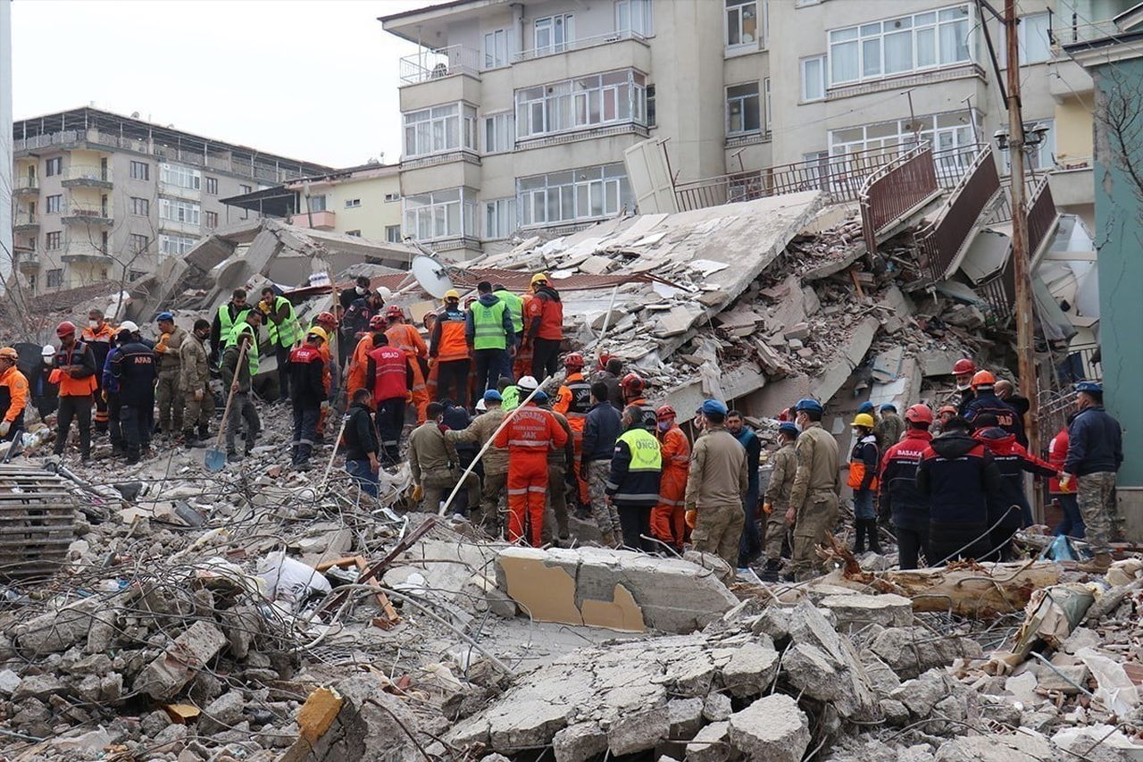 MALATYA'DA DEPREM SONRASI YIKIM VE ENKAZ KALDIRMA İHALELERİNE YÖNELİK SORUŞTURMADA YENİ AYRINTILAR...