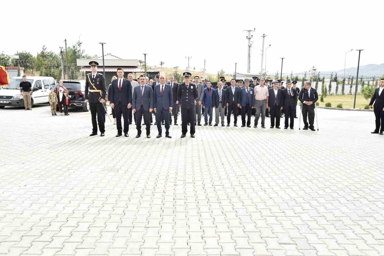 DİYARBAKIR’IN DİCLE İLÇESİNDE, 30 AĞUSTOS ZAFER BAYRAMI GÜNÜ DOLAYISIYLA ETKİNLİK...