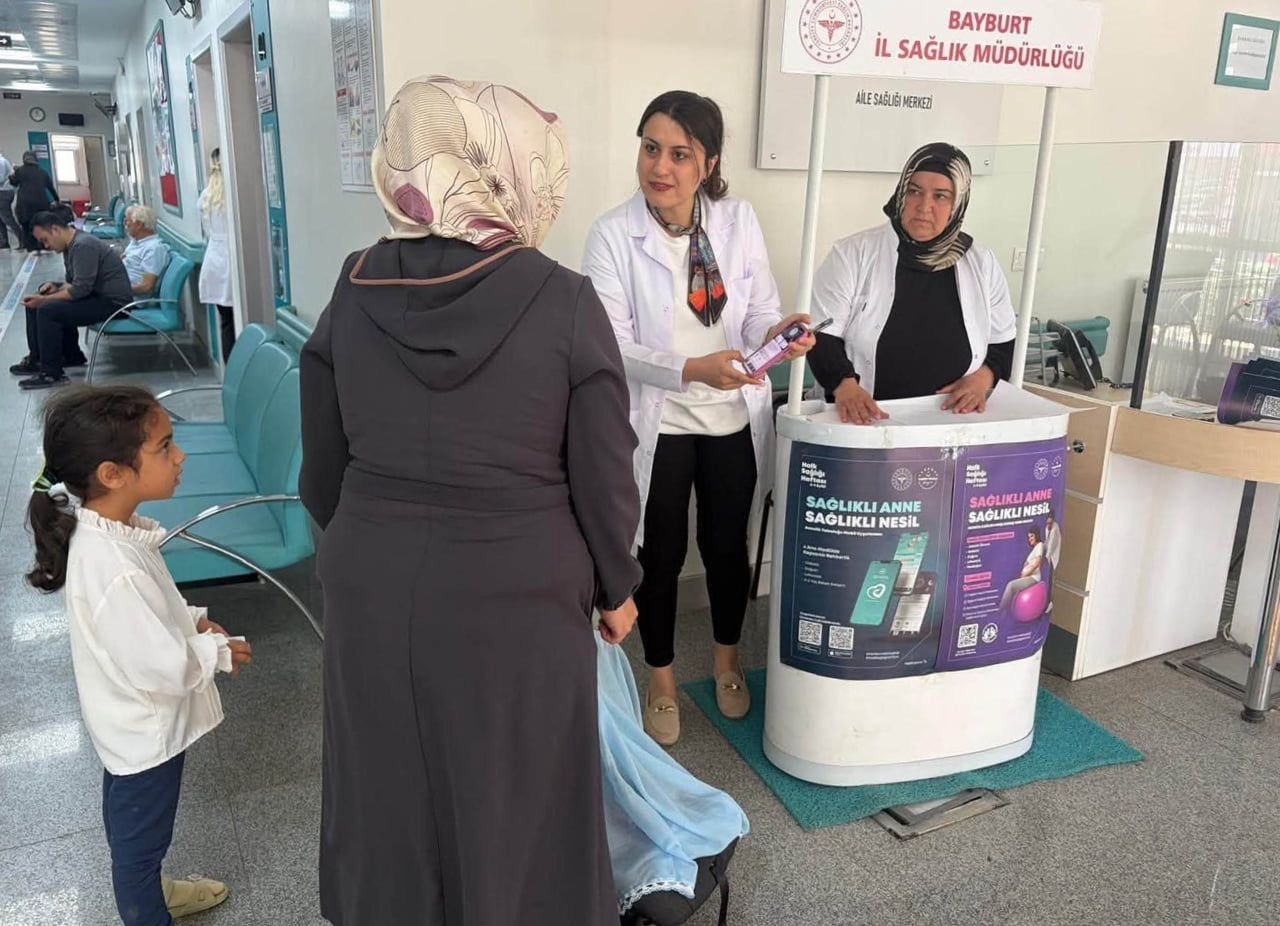 BAYBURT’TA ANNE ADAYLARINA SAĞLIKLI GEBELİK BİLGİLENDİRMESİ