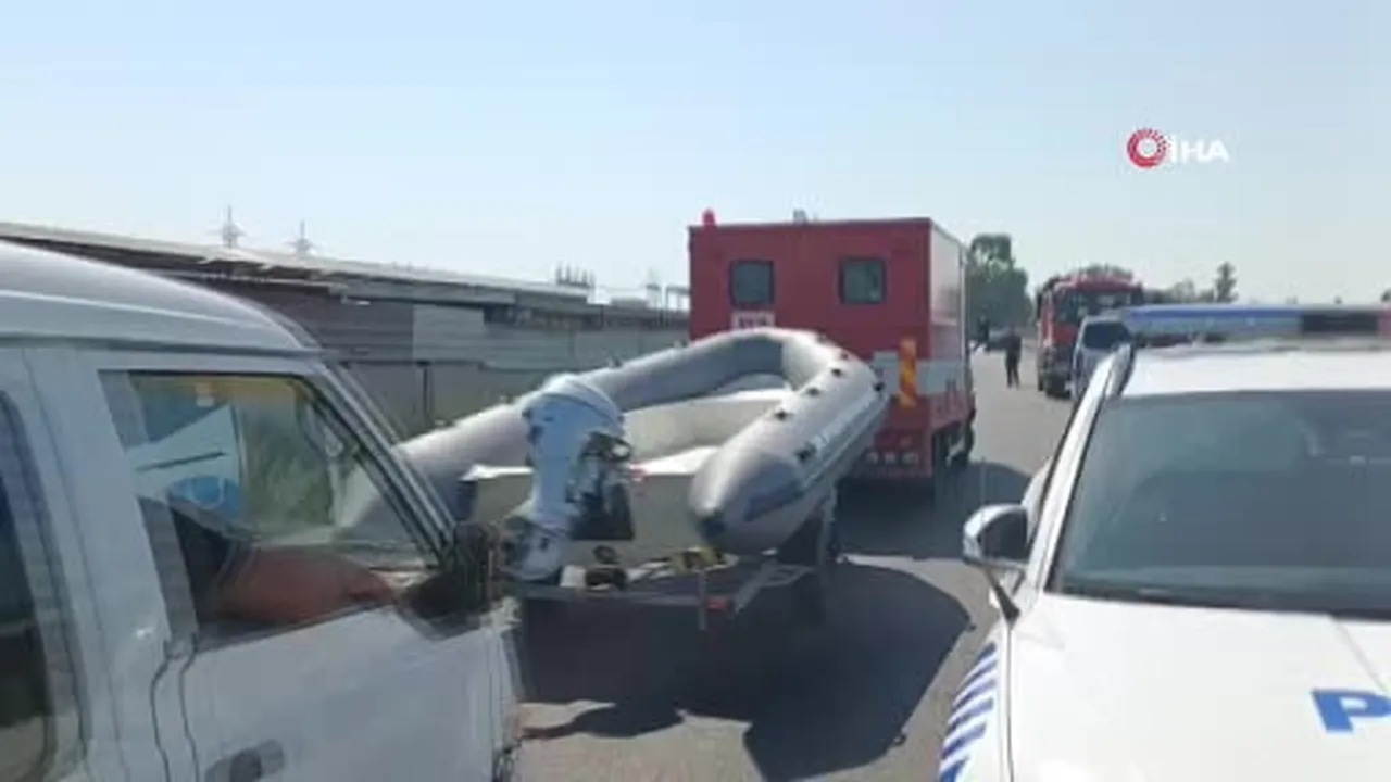 Serinlemek için sulama kanalına girdi, kısa sürede gözden kayboldu