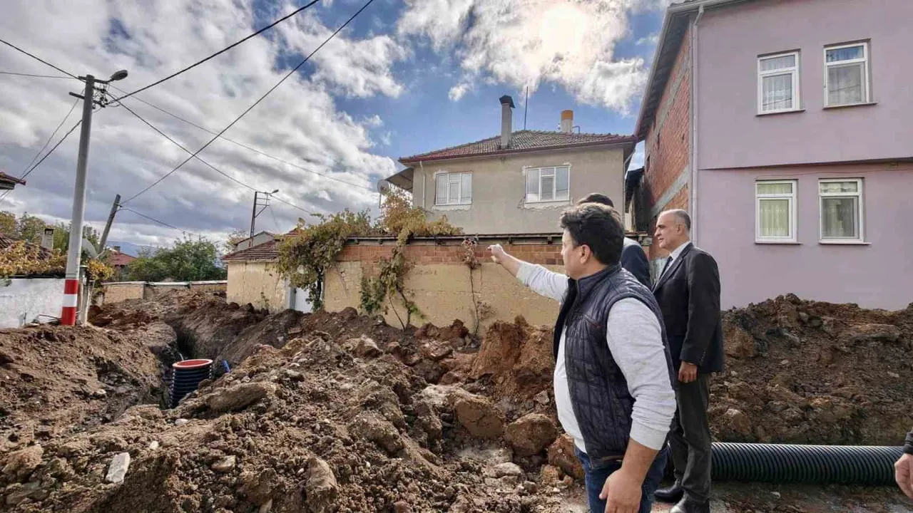 HİSARCIK KAYMAKAMI ATAM’DAN ALINÖREN KÖYÜ’NDE ALTYAPI İNCELEMESİ