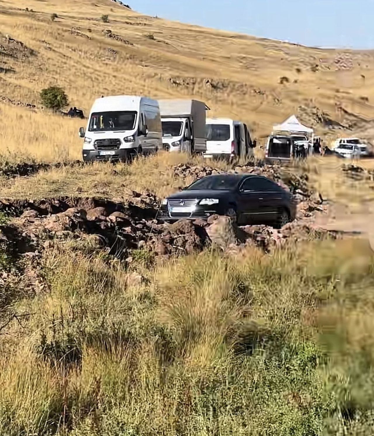 DİYARBAKIR’IN ÇERMİK İLÇESİ AYNALI MAHALLESİ'NDEN SİVAS'IN DİVRİĞİ İLÇESİ GÜNDÜREN KÖYÜ...