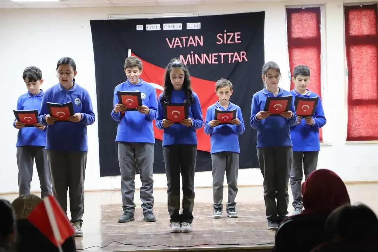 BAYBURT’TA ÖĞRENCİLERDEN 'GAZİLER GÜNÜ' PROGRAMI