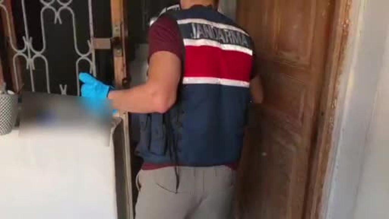 Adana’da uyuşturucu ve silah operasyonu: 4 şüpheli tutuklandı