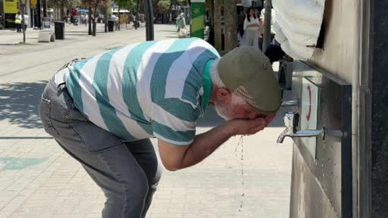 Sıcak havalarda yapılan beslenme hatası baş dönmesine ve göz kararmasına yol açıyor