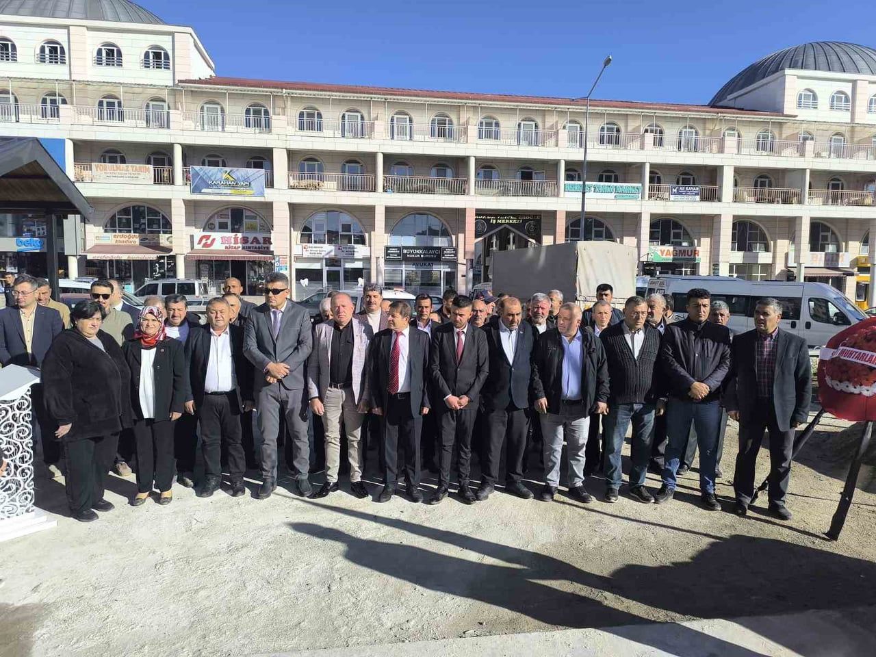 AFYONKARAHİSAR’IN ŞUHUT İLÇESİNDE 19 EKİM MUHTARLAR GÜNÜ DOLAYISIYLA TÖREN DÜZENLENDİ.