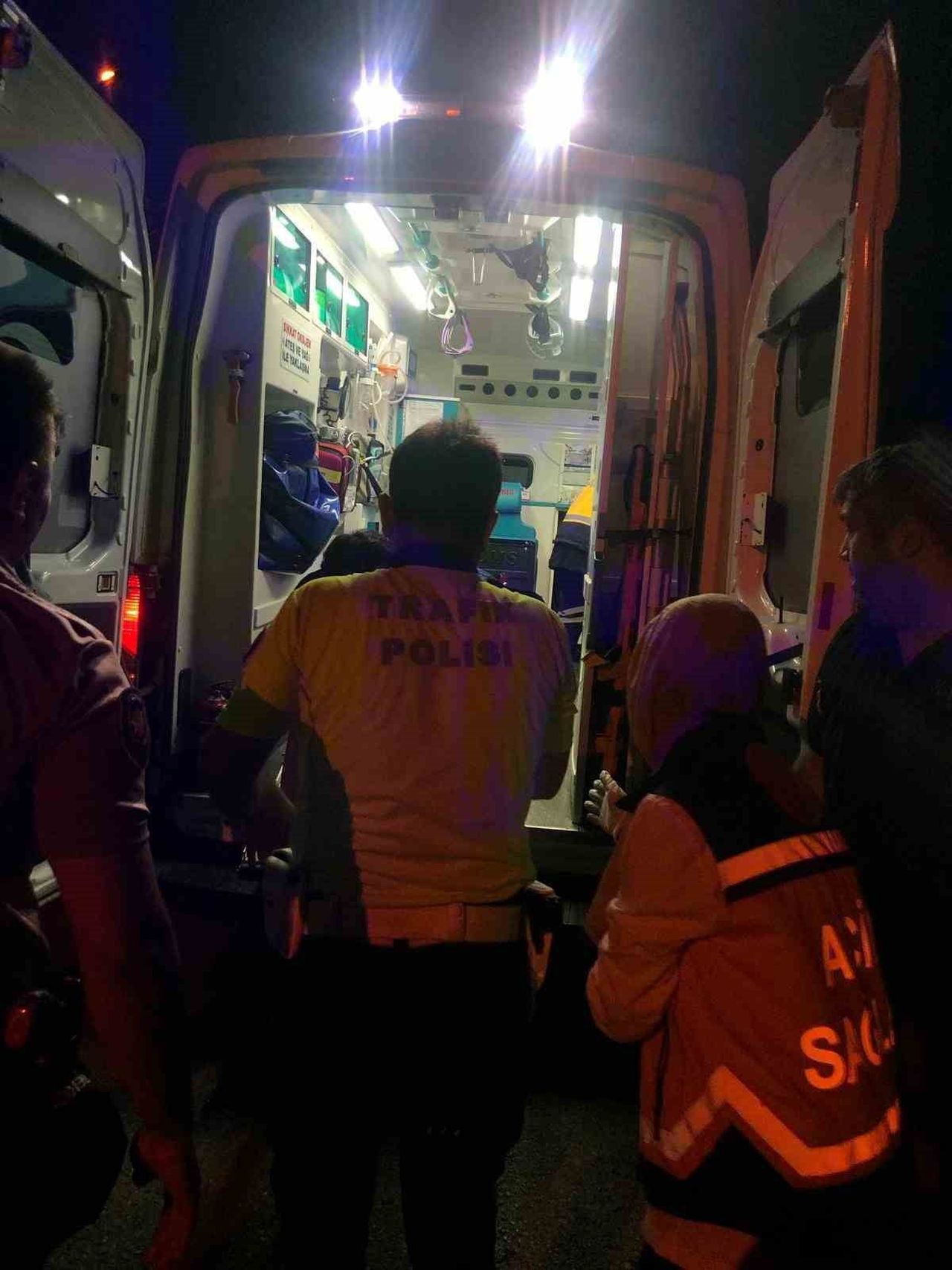 ZONGULDAK'IN ALAPLI İLÇESİNDE ELEKTRİKLİ BİSİKLETTEN DÜŞEN 15 YAŞINDAKİ ÇOCUK YARALANDI.