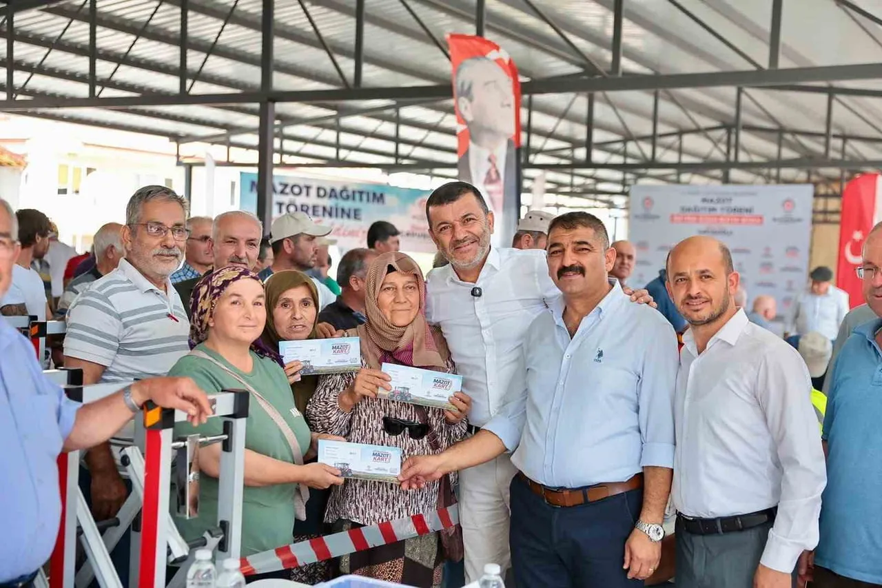 DENİZLİ BÜYÜKŞEHİR BELEDİYESİ, ARTAN GİRDİ MALİYETLERİ KARŞISINDA ZORLANAN ÜRETİCİLERE CAN SUYU...